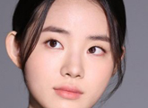 Shin Si Ah đánh bại 1.408 diễn viên thử vai để trở thành 'đả nữ' mới của Sát thủ nhân tạo 2