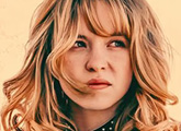 Sydney Sweetney là cô gái mơ thành Dolly Parton trong Americana