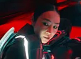Greta Lee nóng lòng muốn người xem gặp Soojin từ Girls lái Lightcycle trong Tron: Ares